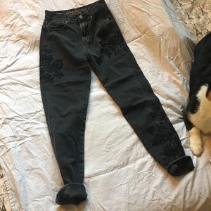 American Eagle Black Mom Jeans